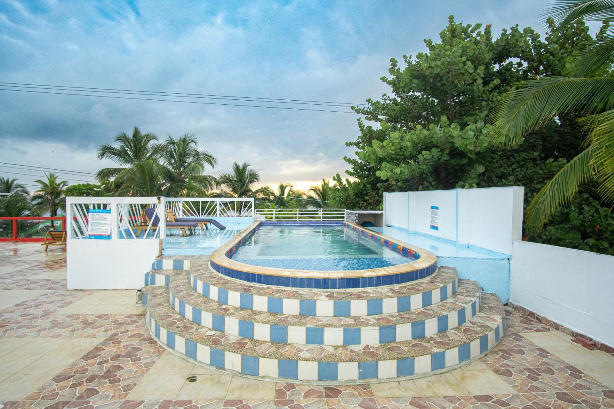 Hotel Playa Divina Coveñas Extérieur photo